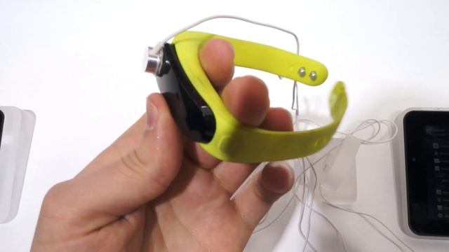 Huawei TalkBand B1 смотреть онлайн