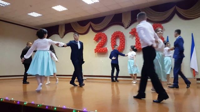Вальс выпускников 11-х классов смотреть онлайн