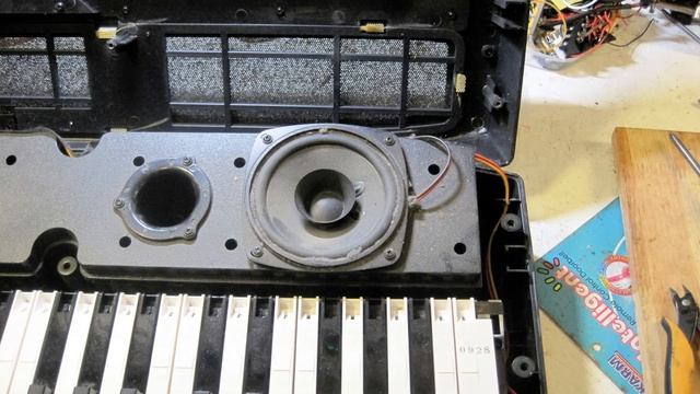 KORG SP-250 repair смотреть онлайн