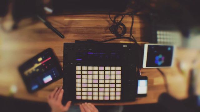 Live Jam with 2 iPads and Push 2 - Harriet's Head Trip смотреть онлайн
