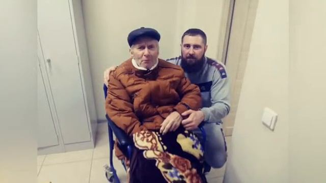 Помощь человеку после инсульта. Полгода практически без движения. смотреть онлайн