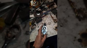 натяжитель (самодельный) бандажной ленты с обычной трещотки.