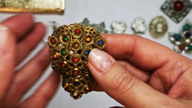 80. Распаковка винтажной бижутерии: антикварные дресс клипы и брошь, пряжка с Cut Steel, бижутерия смотреть онлайн