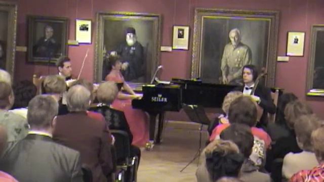 И.С.Бах. Соната ми-минор в 3-х частях.