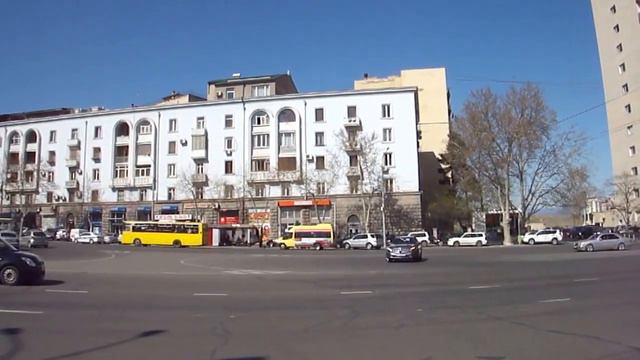 Площадь на проспекте И Чавчавадзе смотреть онлайн