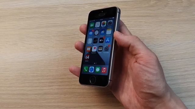 ЧТО СТАЛО С IPHONE SE ЗА 6 ЛЕТ? смотреть онлайн