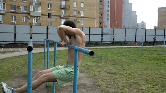 Dips For Beginers / Обучалка на брусьях для начинающих