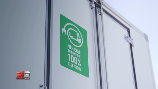 NEW RENAULT MASTER ZE 2018 - FRANCESCO FONTANA GIUSTI RACCONTA IL NUOVO MASTER ZE смотреть онлайн