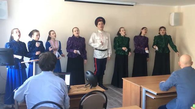 Хуторок - любо мне, когда Дон разливается смотреть онлайн