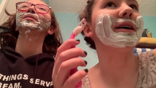 Shaving Our Beards for the First Time смотреть онлайн