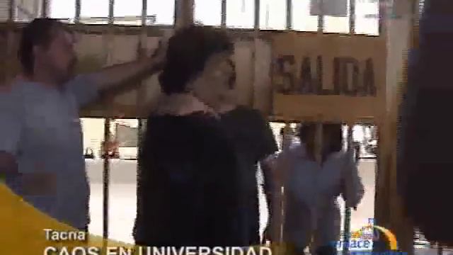 Caos en Universidad Nacional Jorge Basadre, en Tacna смотреть онлайн