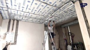 Монтаж кабелей в гофре по потолку  для групп Освещения. Электрик в Санкт Петербурге.