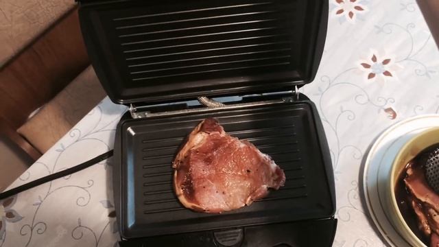 Мультипекарь Redmond M-601. Свинина на гриле. смотреть онлайн