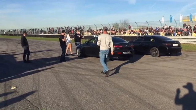 Alfa Romeo 159 & Toyota Camry смотреть онлайн