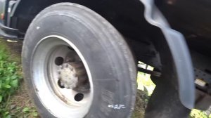 Грузовики на рынке во Владивостоке Зелёный угол