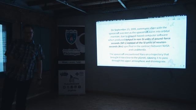 Effortless Domain-Driven Design - The real Power of Scala смотреть онлайн