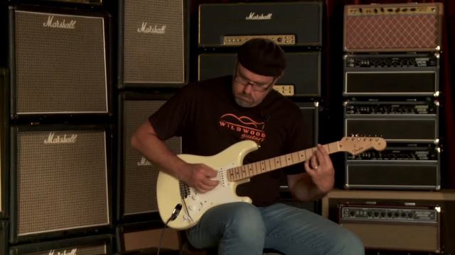 Fender Custom Shop Dealer Select Wildwood "10" 1957 Stratocaster NOS • SN: R58583 смотреть онлайн