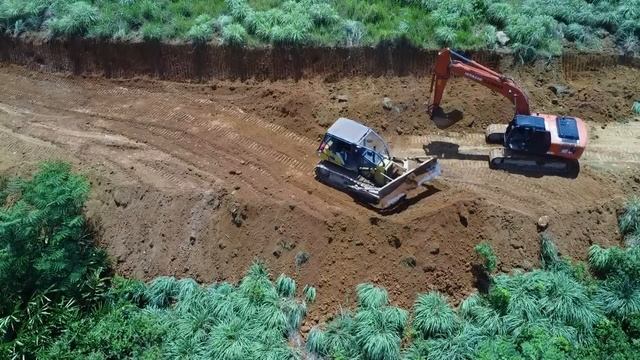 The Best Construction Heavy Equipment Excavator Dozer Working Building Mountain Road смотреть онлайн