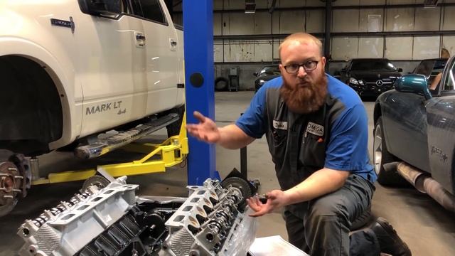 CAR WIZARD Tears Apart the Ford 5.4 3 Valve V8 смотреть онлайн