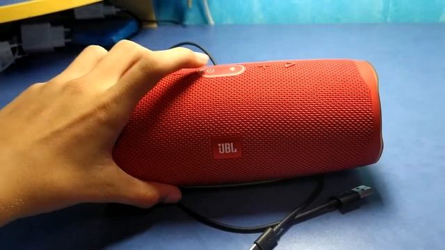 Эксплуатация JBL Charge 4 смотреть онлайн