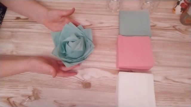 ? КАК СЛОЖИТЬ РОЗЫ ИЗ САЛФЕТОК - роза из салфетки своими руками для оригинальной сервировки стола? смотреть онлайн