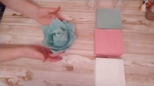 ? КАК СЛОЖИТЬ РОЗЫ ИЗ САЛФЕТОК - роза из салфетки своими руками для оригинальной сервировки стола?