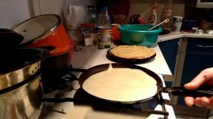 Как перевернуть блин