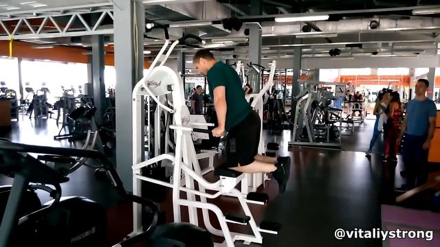 Отжимание в ассистенте смотреть онлайн