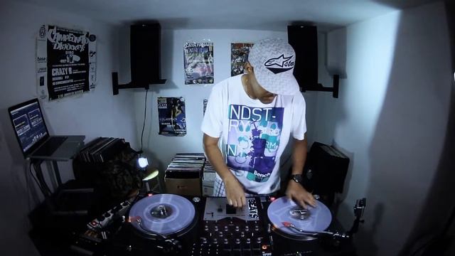 DJ JT - DMC Online DJ 2014 (ROUND 9) смотреть онлайн