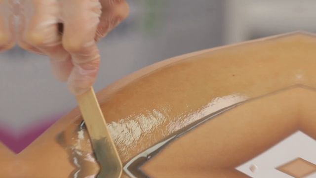 Step by step. Работа на больших поверхностях теплым воском Simple Use Beauty. Шпательная методика. смотреть онлайн