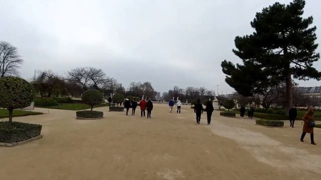 France, Paris street walk Louvre, The Tuileries Gardens Concorde. #Paris #France #travel #Louvre смотреть онлайн