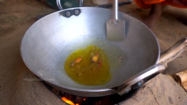 they are cooking Chicken curry purely Santali village style | Village Cooking Food Review смотреть онлайн