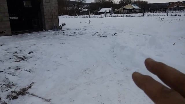 Гараж. Заезд в Гараж. Газобетонный дом. Гараж из керамзитопесчанных блоков. Теплый гараж. Снег. смотреть онлайн