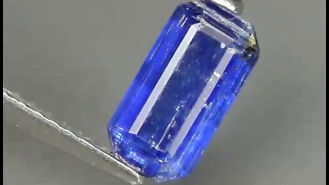 Камень Кианит натуральный 1.26 карат Артикул: 18905 цена: 1000 руб смотреть онлайн