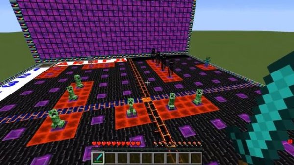 ЧИТЕР ПОБЕДИЛ ПРО В МОРСКОМ БОЕ НА ГИГАНТСКОМ ПОЛЕ В МАЙНКРАФТ! ЧИТЕР И ПРО ИГРАЮТ В МАЙНКРАФТ!