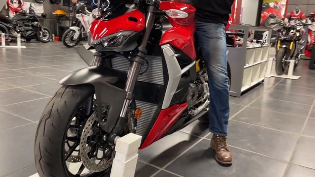 2022 Ducati Streetfighter V2 - AMS Ducati Dallas