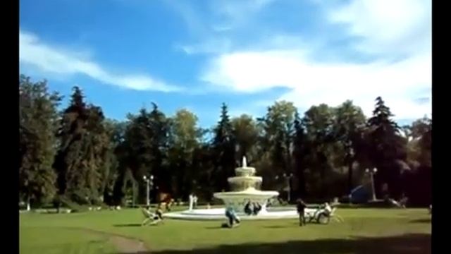 Парк имени Горького в центре Москвы видео смотреть онлайн в хорошем качестве (HD) смотреть онлайн