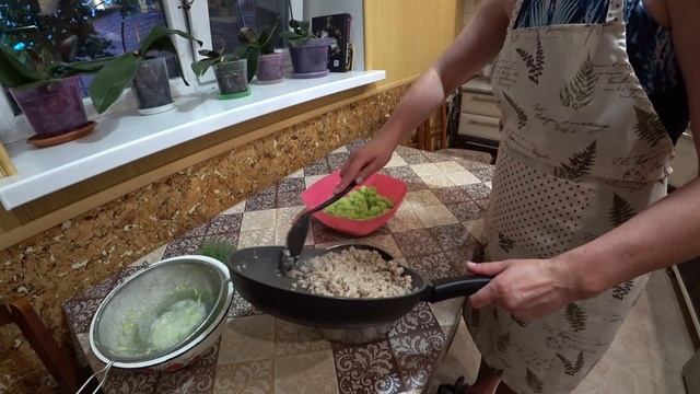 Обалденный рецепт/ БЕЛЯШИ ИЗ КАБАЧКОВ смотреть онлайн