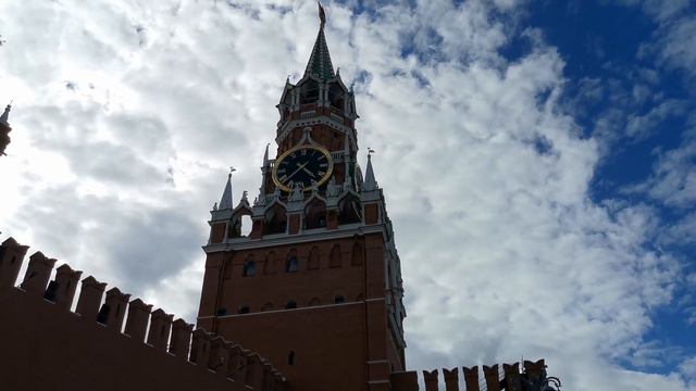 Москва. День 2. Зоопарк. Красная площадь. Зарядье. смотреть онлайн