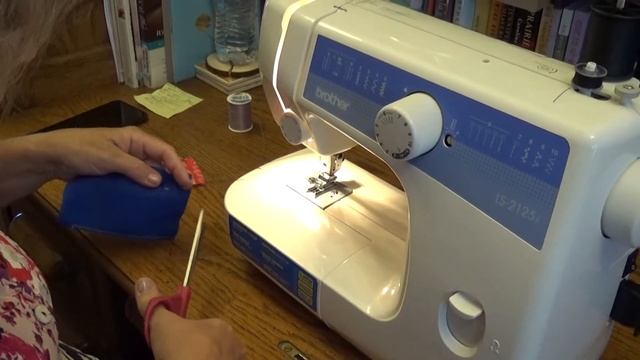 Sewing with Brother LS 2125I threading, threading bobbin, correct needle, learn to sew смотреть онлайн