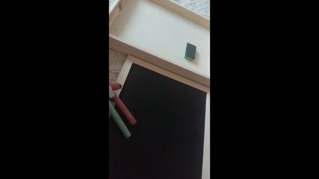 Открываем досточку для рисования мелом и маркером. Собираем магнитную мозаику смотреть онлайн