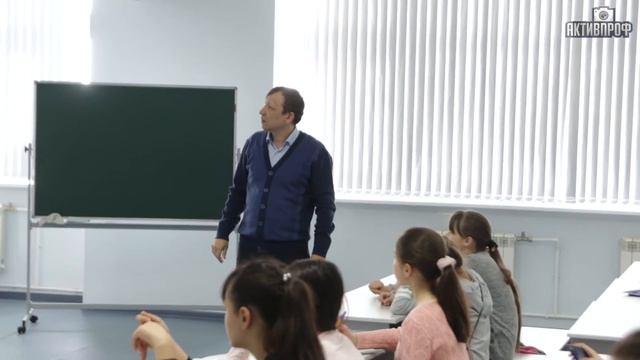 ЦАРИЦА НАУК В ДЕТСКОМ УНИВЕРСИТЕТЕ смотреть онлайн