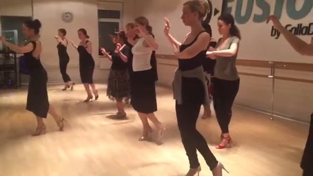 Женские техники с Олей Николаевой в D-FUSION смотреть онлайн