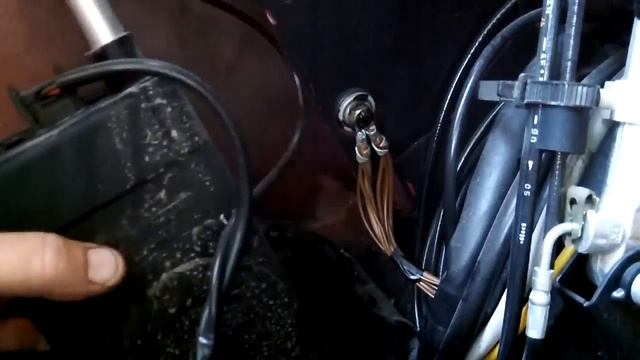 Mercedes r129 power antenna.. fender boot/grommet replacement смотреть онлайн