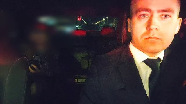 Когда Wheely долго и дорого, а Яндекс противно. смотреть онлайн