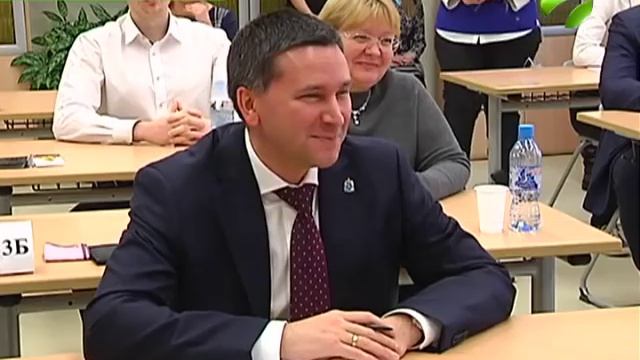 Сегодня впервые родители сдавали ЕГЭ по русскому языку вместе с детьми смотреть онлайн