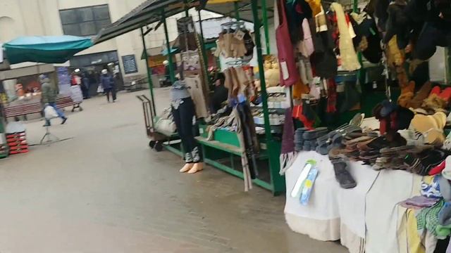 Vlog. Рига. Маршрут 35 троллейбуса.Рынок.Все мимоходом.#латвия #рига #центральныйрынок смотреть онлайн