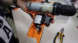 Шуруповерт ВИХРЬ ДА-12Л-2. Выбираем дешевый шуруповерт. Пластиковый редуктор?