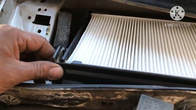 Poniendo filtro de aire acondicionado Ford Focus 2000 смотреть онлайн