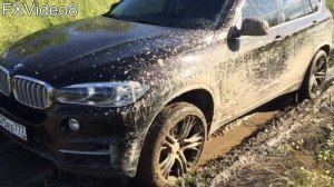 BMW X5 по грязи (off road)